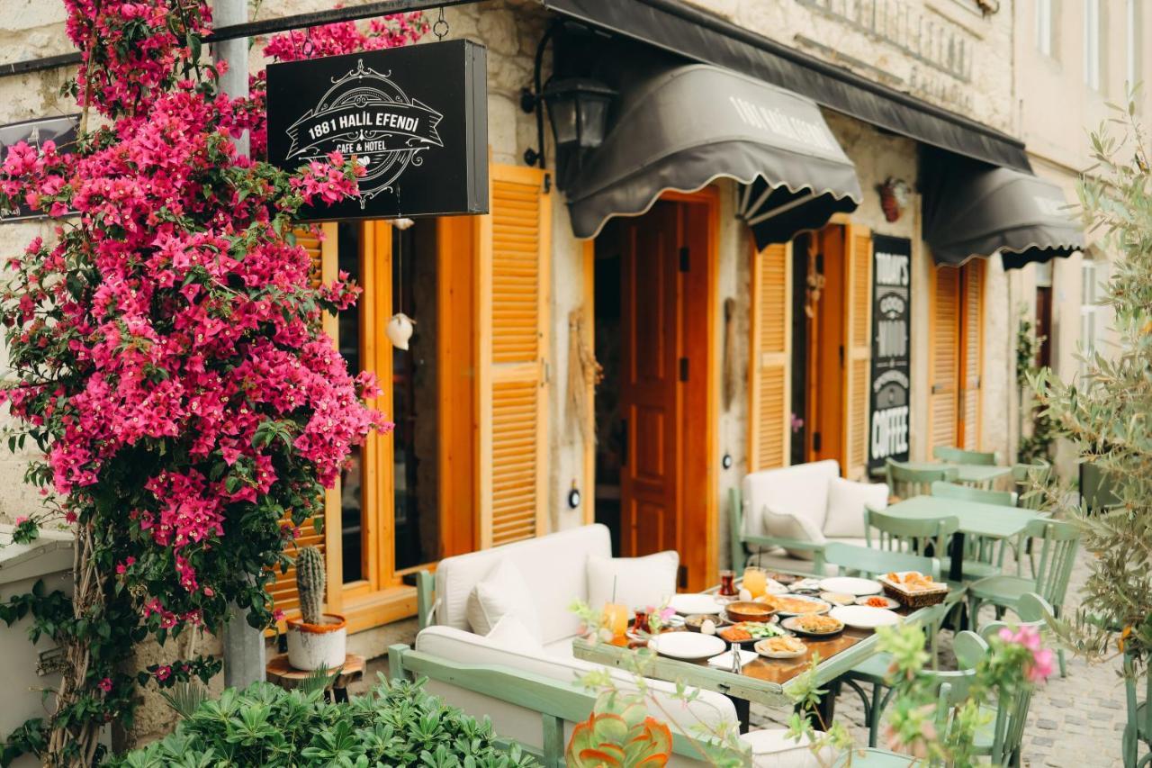 1881 Halil Efendi Otel Alacatı Bagian luar foto