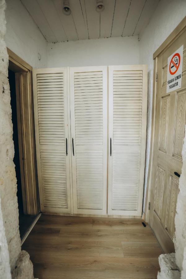 1881 Halil Efendi Otel Alacatı Bagian luar foto